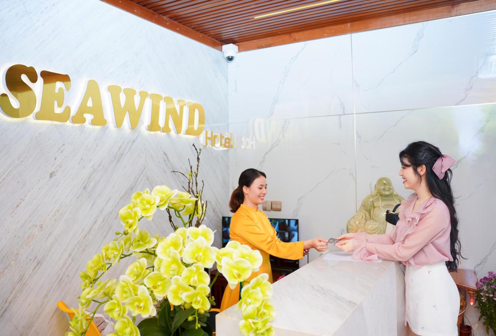 Sea Wind Hotel By Thg Da Nang Exterior photo